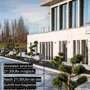 Thegreen Hotel